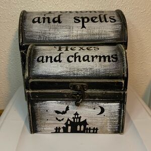 ☠️🕸️🎃 Set of 2 Nesting Locking Halloween, Potions, Spells, and Hexes Boxes